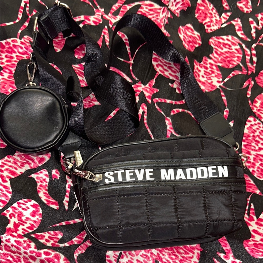 Steve Madden Crossbody with coin pouch